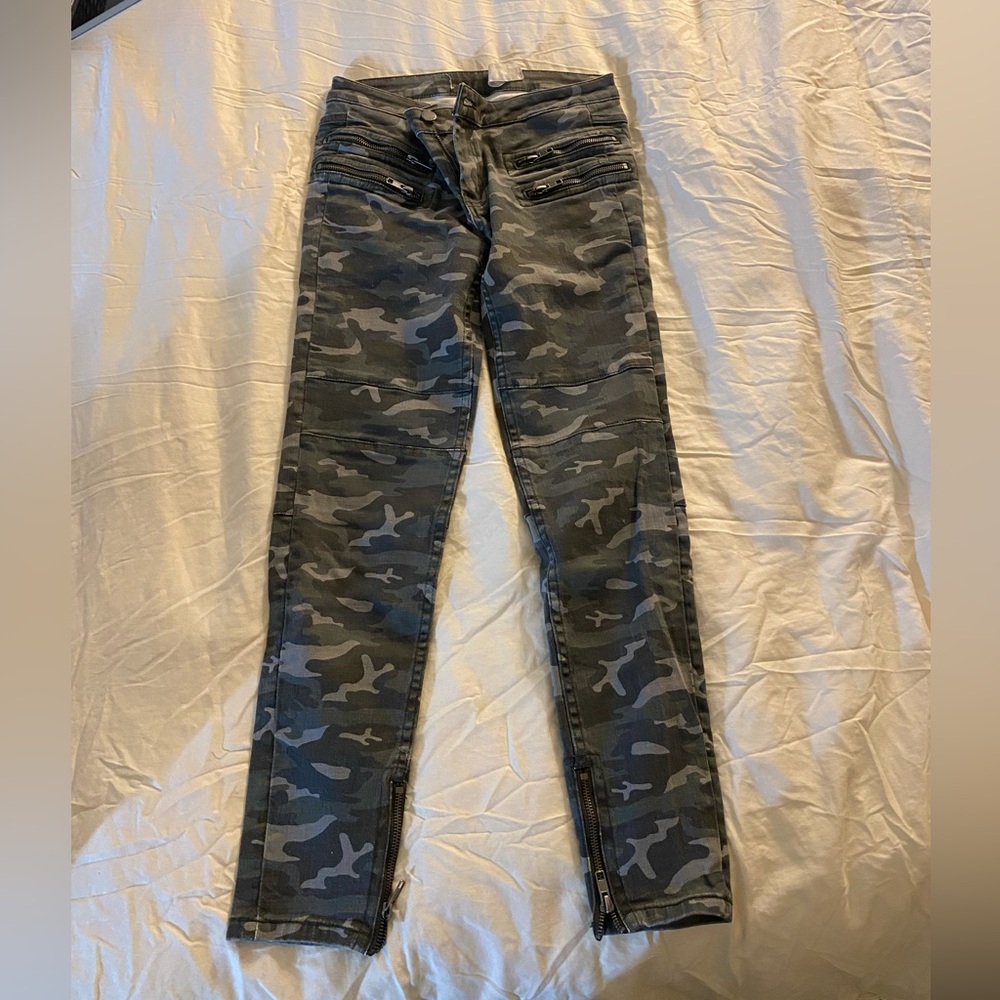 Free people crop skinny camouflage pants